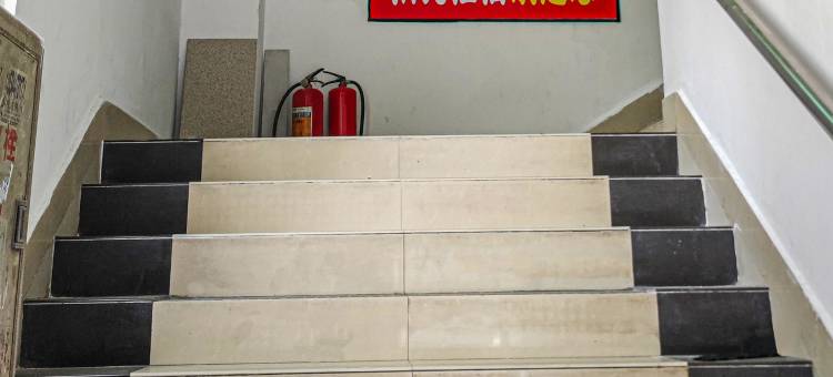 阳光公寓(中布店)图片