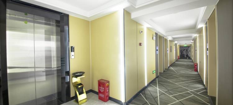 蓝山裕伦酒店图片