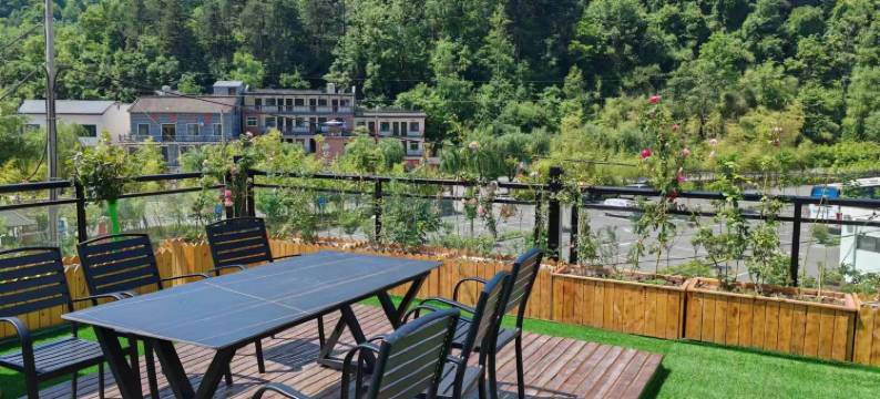 云栖山水民宿(重渡沟风景区演艺广场店)图片