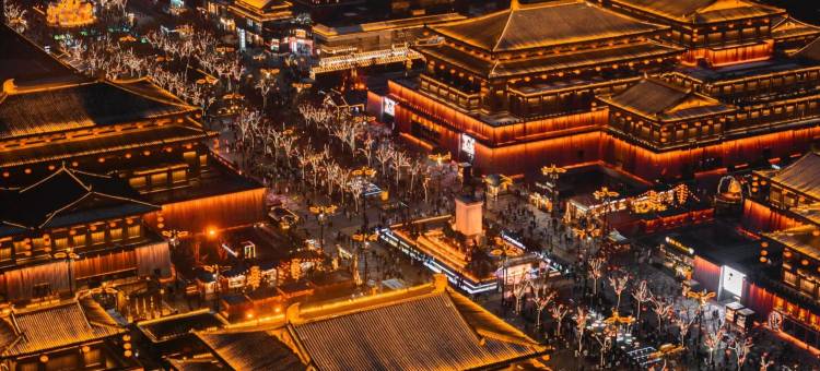 凌晨两点半·青年驿站(航天城地铁店)图片