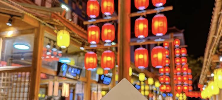 敦煌波比电竞酒店(沙州夜市店)图片