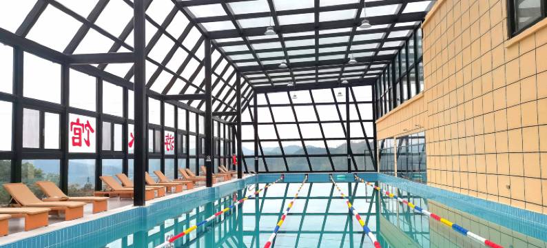 岩博大酒店图片