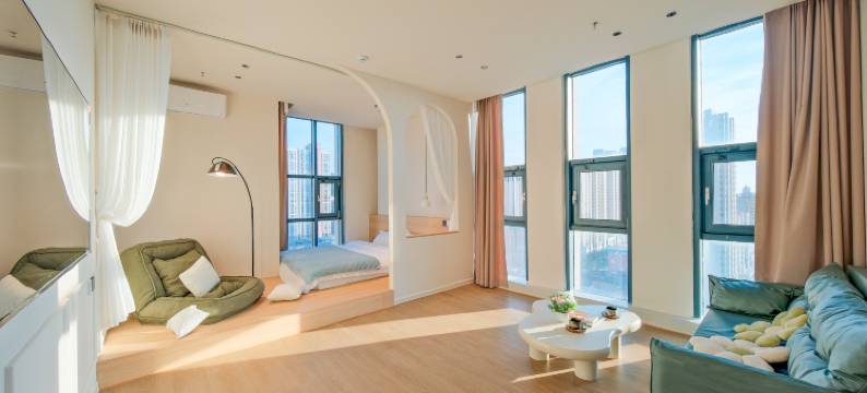 云庭美宿智慧民宿(威海北站欧乐坊零点夜市店)图片