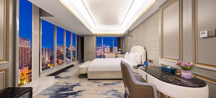 云与白马设计师酒店(沈阳站太原街店)图片