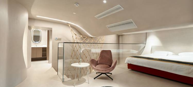 月影松岩LOFT套房民宿(环球恐龙城店)图片