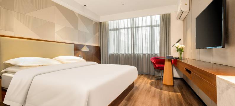 柏曼酒店(南宁北湖北路地铁站店)图片