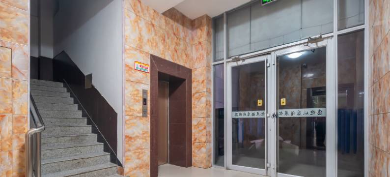 亿展酒店(唐山曹妃甸区南堡开发区店)图片