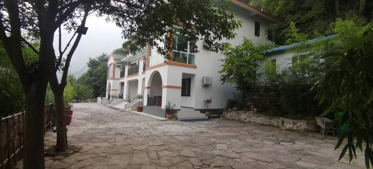 八里沟山水之间民宿图片