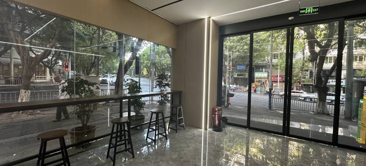 花兮酒店(泸州高中西南医科大学忠山校区店)图片