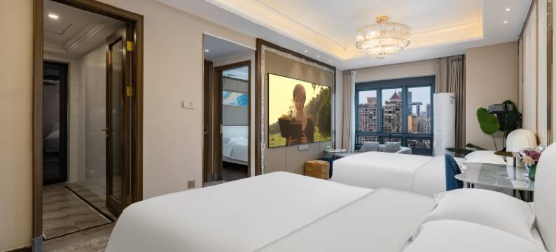 FSMILE·菲斯曼城市度假套房酒店(重庆解放碑洪崖洞店)图片