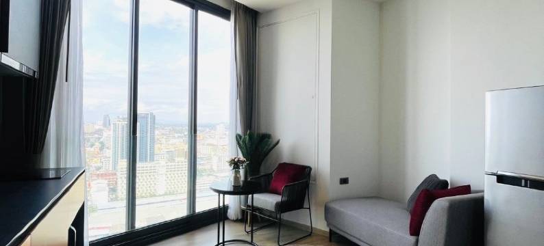 Sea view Apartment Near Walking Street (Edge Central Pattaya)图片