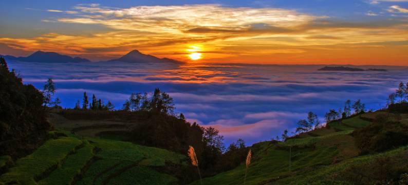 茨竹坝观云海半山云居民宿图片