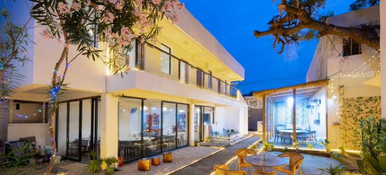 涠洲岛繁花.鲸落民宿(天主教堂贝壳沙滩店)图片