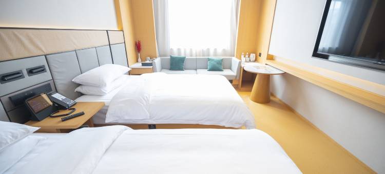 红果酒店(襄阳火车站站前广场店)图片