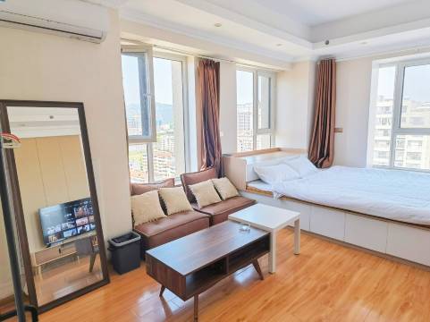 星辰观海民宿(威海站韩乐坊店)