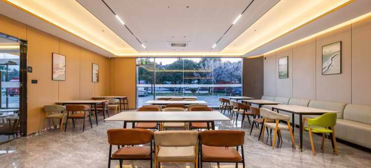 艺龙安云酒店(南京空港开发区管委会店)图片
