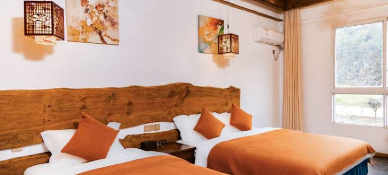 自由山语酒店图片