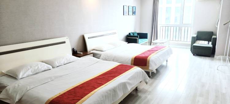 易居酒店公寓(营口市府路万达广场店)图片