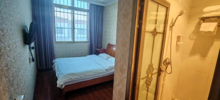 革吉福瑞酒店图片