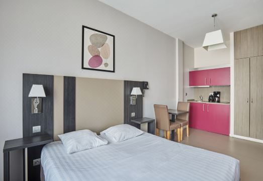 Appart'hôtel Odalys City - Dijon Centre Les Cordeliers Hotel Overview