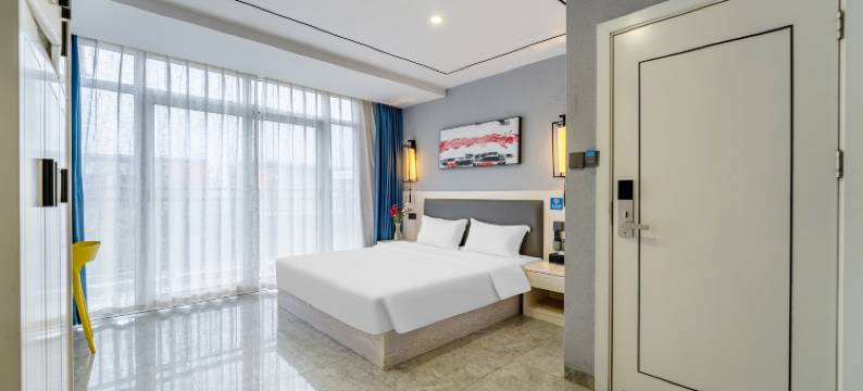 鸿洲别墅酒店(美兰国际机场店)图片