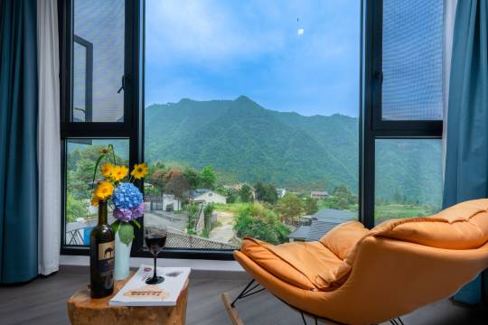 止舍·梓里度假民宿(张家界国家森林公园中门梓木岗门票站店)图片