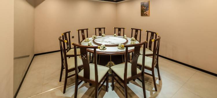 乌兰韵酒店(赤峰克什克腾旗乌兰布统草原景区店)图片