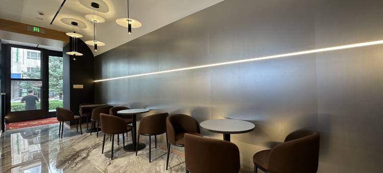 伊春新谦ESPORTS酒店图片