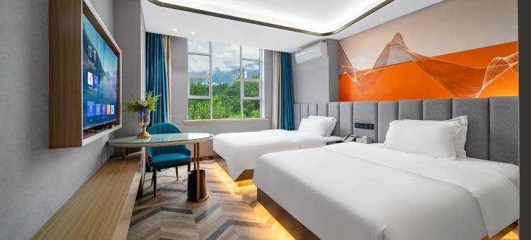 锦顺天华酒店(瑞丽财富广场彩云城店)图片