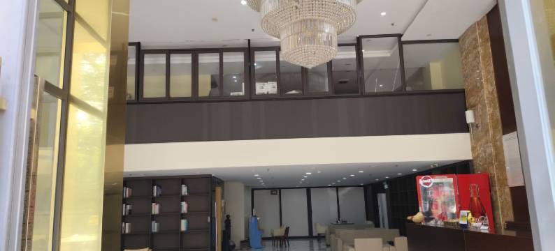 欢悦酒店(LUXURY HOTEL)图片
