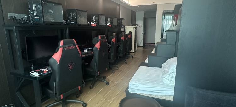 森林之巅电竞酒店图片