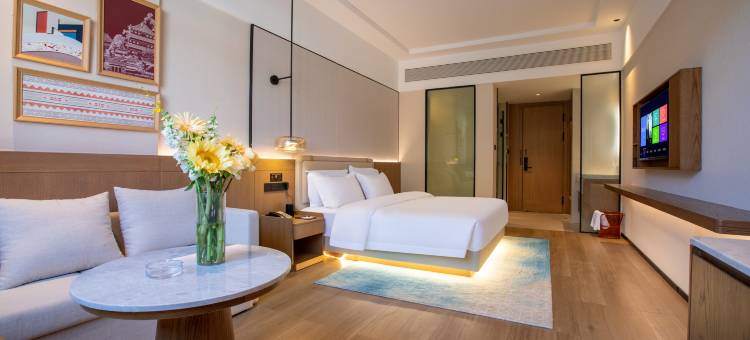 璞兰鼎峰酒店(兰坪县中心广场店)图片