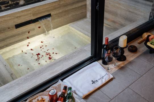 桑让·SangRang·温泉庭院·设计师度假民宿图片