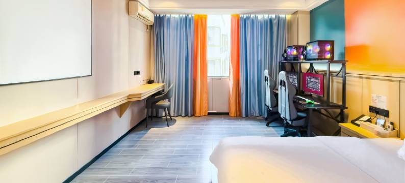 轻叶电竞民宿(水东街店)图片