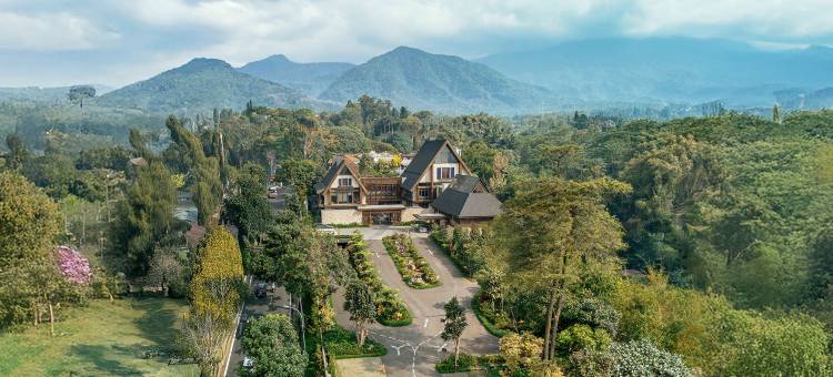 普拉塔兰彭加克套房(Plataran Puncak Suites)图片