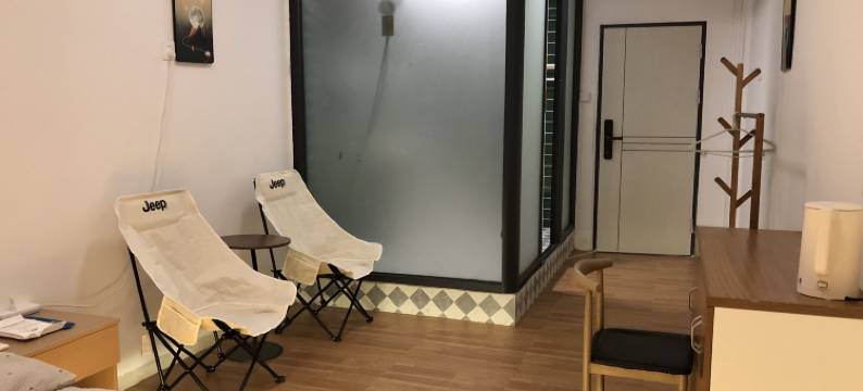 拾野青年旅舍(珠海情侣中路日月贝大剧院店)图片