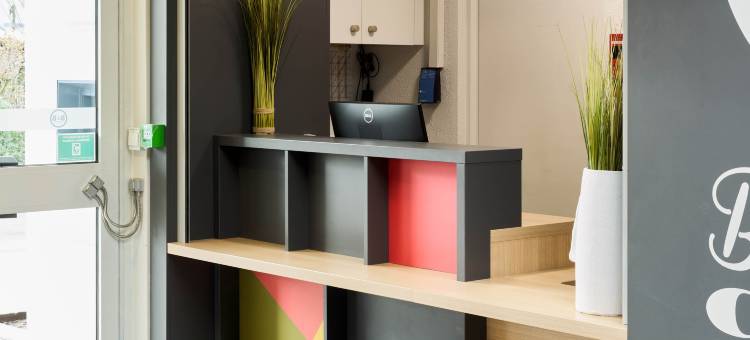 奥尔日河畔圣米舍 B&B 酒店(B&B Hotel Saint-Michel Sur Orge)图片