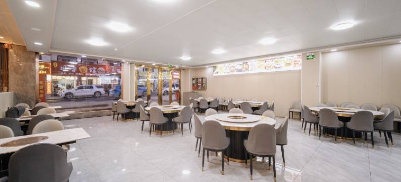 云上富氧酒店(然乌镇店)图片