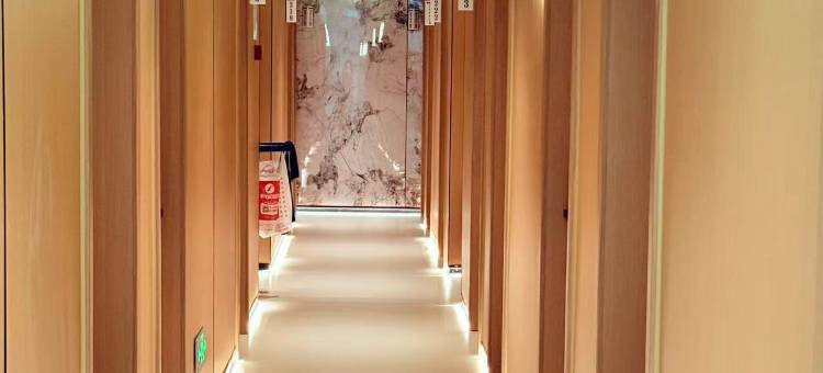 青屿胶囊电竞酒店(万州万达广场高笋塘广场店)图片