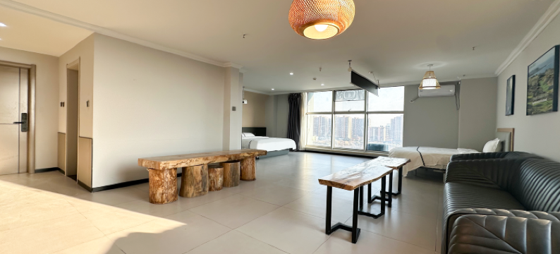 国王与熊精品酒店(长春西站店)图片