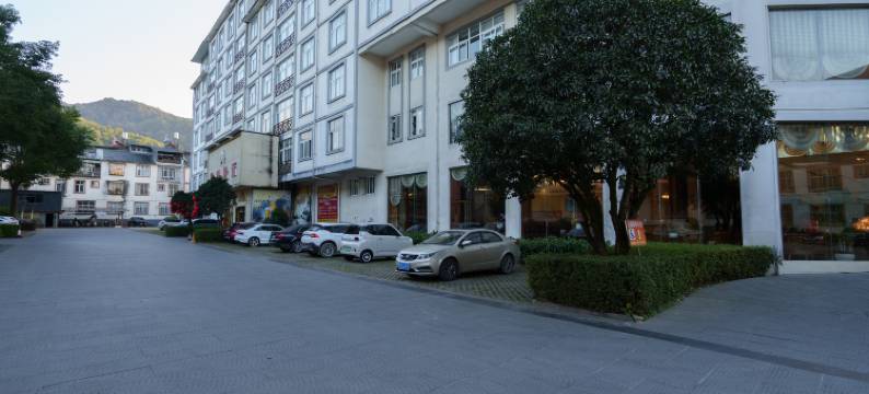 龙陵玉龙商务酒店图片