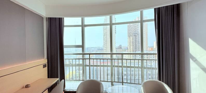 鑫天河大酒店(焉耆体育馆店)图片