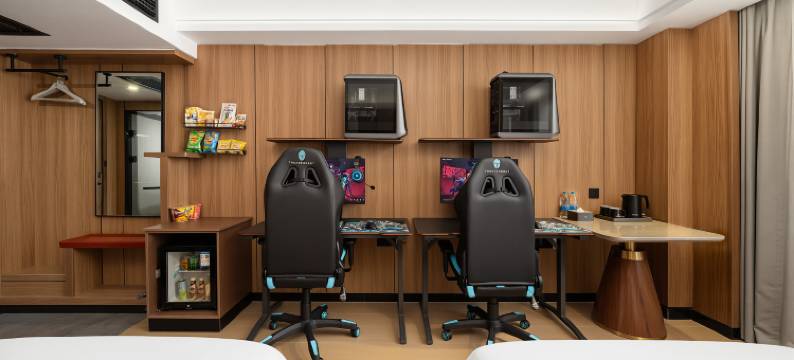 雷神电竞酒店(岳阳楼步行街店)图片