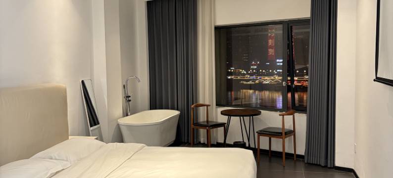 时光码头酒店(解放碑十八梯店)图片