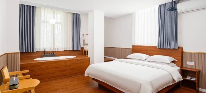 曼陀伦酒店(江门新会金沙购物广场店)图片