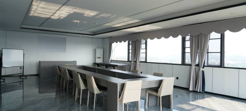 隆安维曼大酒店(华侨管理区店)图片