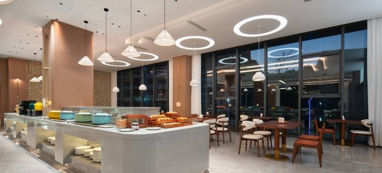 怡隆假日酒店(万宁兴隆热带花园店)图片