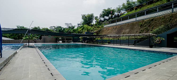 RedDoorz @ Rosa Glamping And Pool Ciparay图片