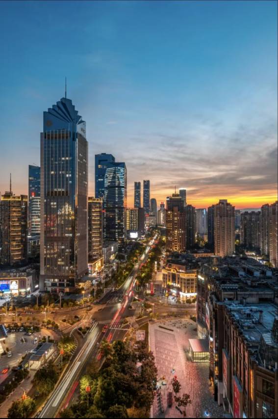 全季南昌红谷滩秋水广场云端酒店图片