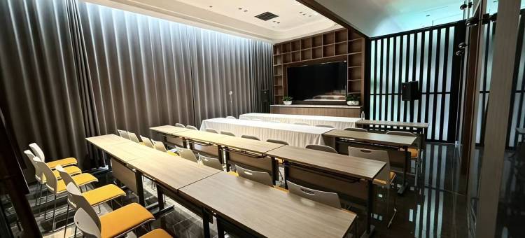 博尔登酒店(阿勒泰桦林公园店)图片